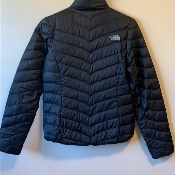 North face jacket - Picture 2 of 4